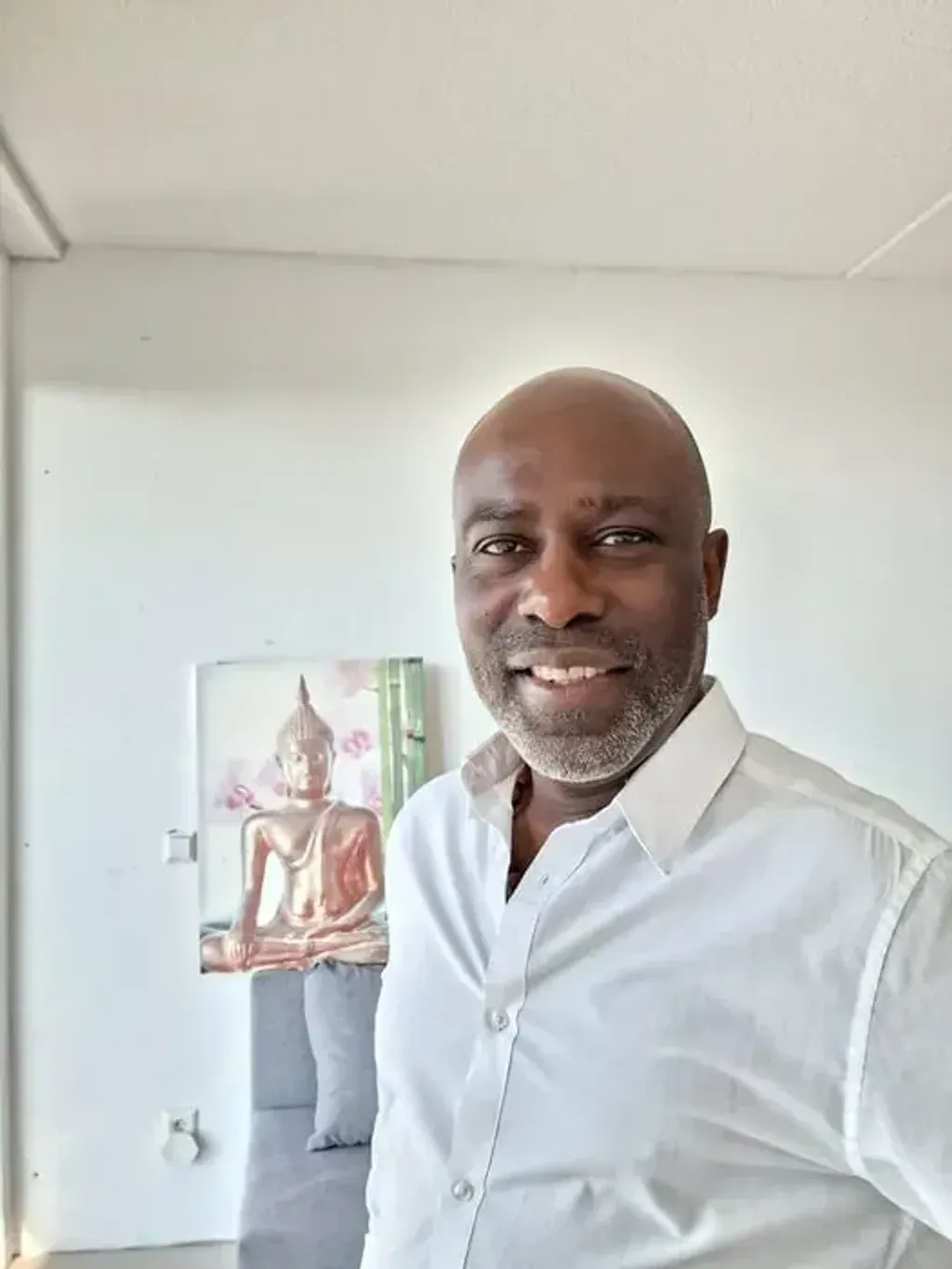 Health balance 4U–Hypnotherapy & Subconscious Transformation — Workshops are conducted in rented professional spaces, chosen for their suitability for deep emotional work. These venues are clean, quiet, and easily accessible, providing a focused environment away from distractions.