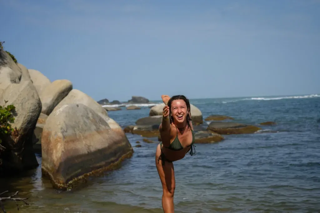 Holistic Psychologist — The retreats are held at Sat Darshan Ashram, set by the serene banks of the Siruvani river. This natural setting provides a tranquil backdrop, fostering an environment conducive to deep introspection and healing. The atmosphere is one of peaceful simplicity, allowing guests to disconnect from daily distractions and reconnect with themselves.