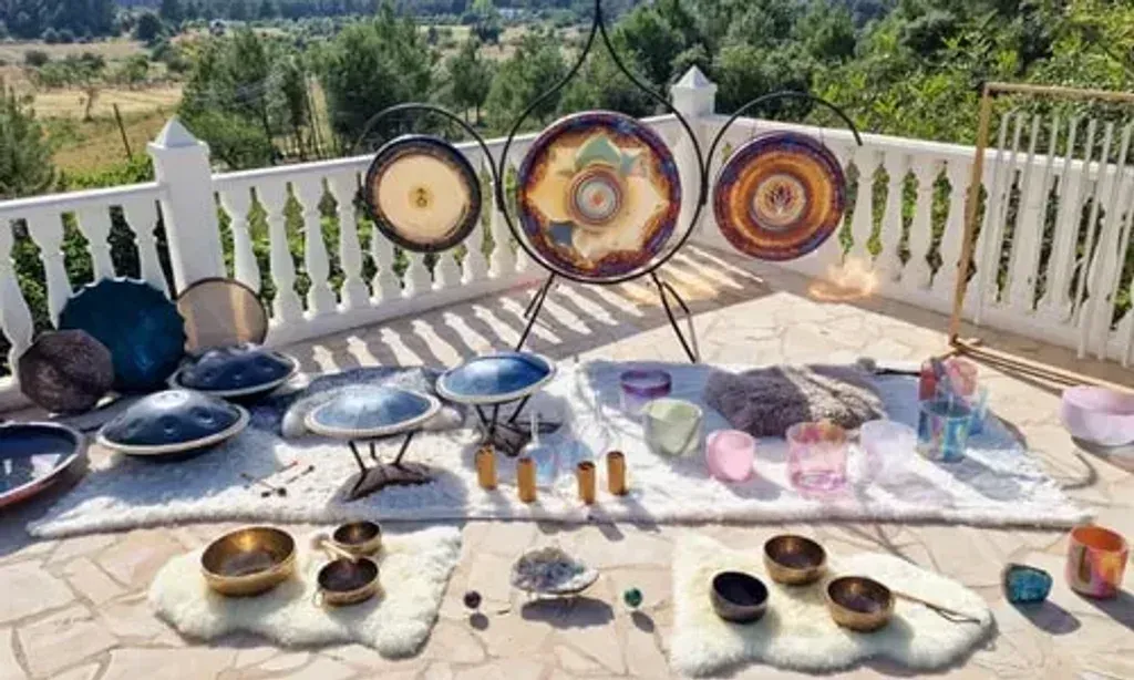 Holistic Serenity — Located in Almeria, Spain, the center provides a serene backdrop for deep personal work. While specific details about the immediate surroundings are not provided, the region of Almeria is known for its diverse landscapes, from arid deserts to beautiful coastlines, offering a naturally inspiring environment for reflection and healing.
