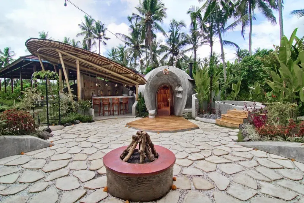 Hot Stone Club Ubud — set in Banjar Medahan, near Ubud, the center provides a serene environment where the sounds of nature, particularly birdsong by the river, create a peaceful backdrop for relaxation and wellness activities. The ambiance is designed to foster harmony with nature.
