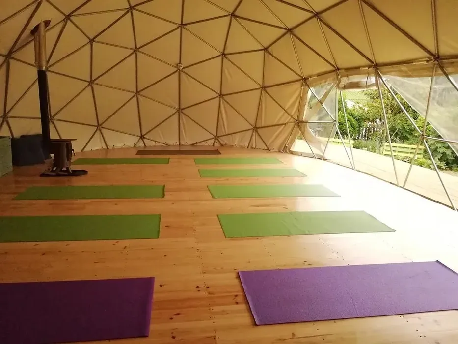 Inês Robim Yoga — The center is located in Aldeia Galega da Merceana, a rural area within Alenquer, Portugal. It operates from Casa do Limoeiro, suggesting a charming, possibly traditional Portuguese house with a garden or outdoor space, providing a peaceful and rustic backdrop for practice.