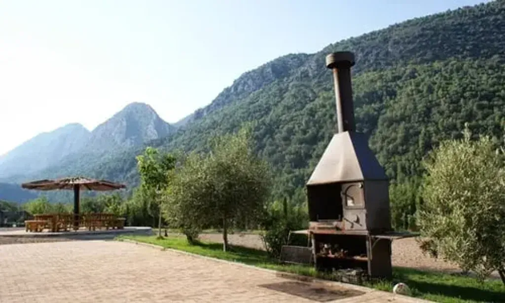 ISA Retreats — Located in the tranquil Huesca region of Spain, ISA Retreats is surrounded by natural beauty, offering a peaceful backdrop for introspection and connection. The environment encourages quiet contemplation and moments of silence amidst nature.