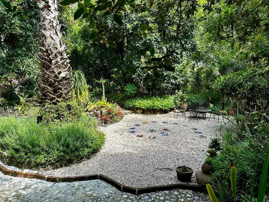 Itaca — set in Santo Domingo Ocotitlán, Tepoztlan, Itaca provides a tranquil and intimate setting. The area is known for its natural beauty, offering a peaceful backdrop for introspection and personal growth. The center itself is designed to feel like a homecoming, fostering a sense of belonging and ease.