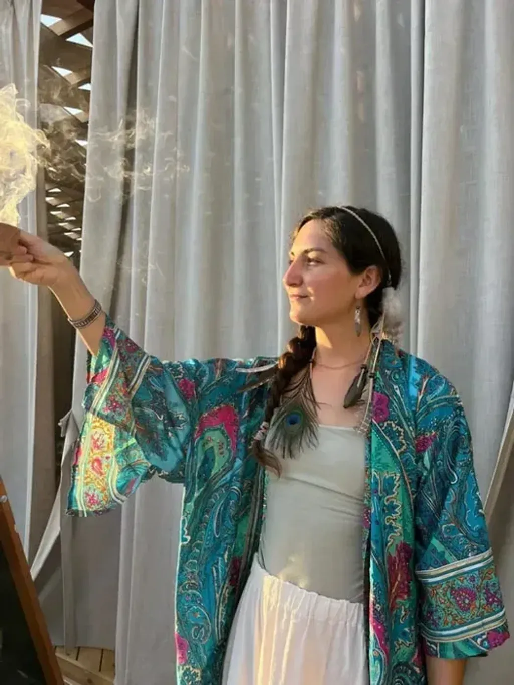 Ivana | Voice and Plant Alchemy — The retreat unfolds within a private jungle home in Patzcuaro Sur, Sayulita, Nayarit, offering an immersive natural environment. The atmosphere is one of tranquility and deep connection to the surrounding lush landscape, providing a serene backdrop for inner work and reflection.