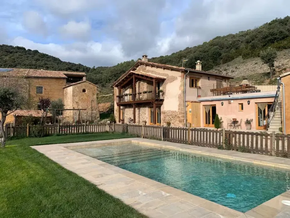 Journey into the Heart — set in the picturesque region of Catalunya, the center offers a tranquil escape from urban life. The surrounding natural beauty provides a peaceful backdrop for introspection and reconnection, fostering an atmosphere of calm and serenity.