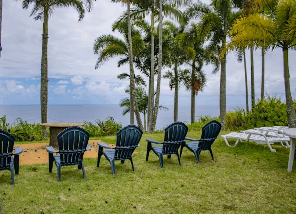 Kailani House Retreat — set along the Hawaiʻi Belt Road in Pepeekeo, the Kailani House Retreat is surrounded by the lush, raw beauty of the Big Island. The atmosphere is one of profound peace and grounding, inviting guests to immerse themselves in nature and a slower pace of life.