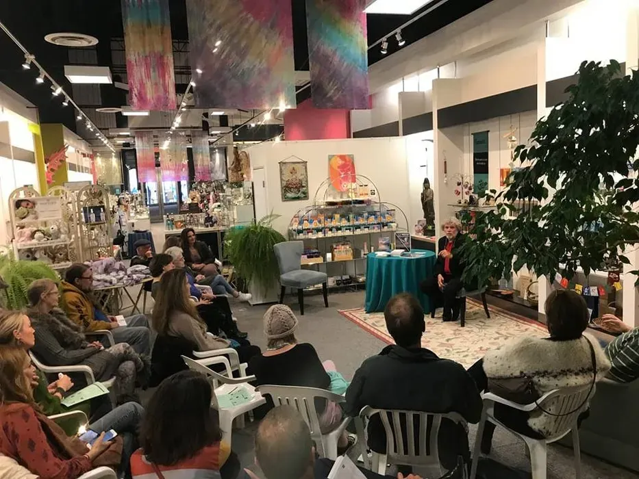 Kawsay — The center is situated amidst abundant nature, surrounded by trees, offering a tranquil environment that feels far removed from the city's hustle. Many classes are held outdoors, allowing practitioners to connect with the natural world.