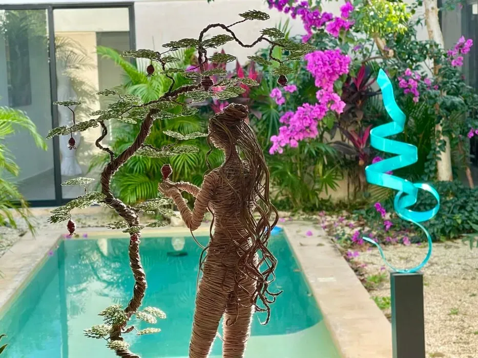 Koba — Koba is set at the jungle's edge, just outside the vibrant city of Mérida, Mexico. The environment is designed to be comfortable and welcoming, offering a serene backdrop for introspective work. It's a private house, providing an intimate atmosphere away from the hustle and bustle.