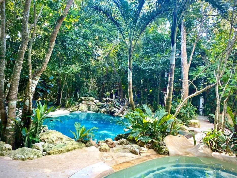 La Hacienda Cancun — set within an ecological reserve and spider monkey sanctuary near Cancun, La Hacienda Cancun provides a tranquil jungle setting. The atmosphere is one of natural serenity, with lush gardens, winding jungle trails, and the sounds of wildlife creating a peaceful backdrop for introspection and healing.