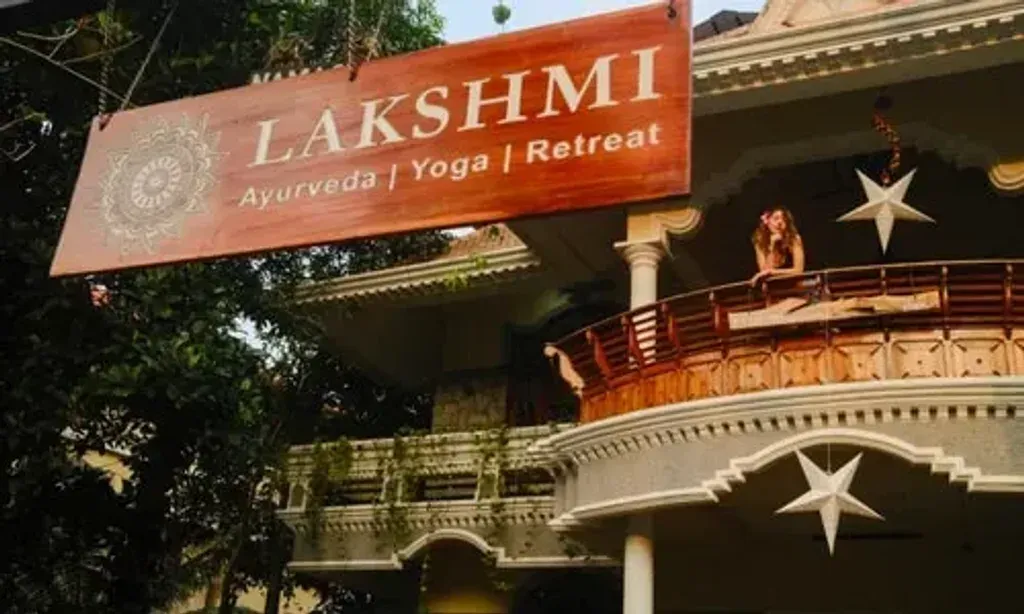 Lakshmi Ayurvedic Retreat Villa — Located in Kovalam, Kerala, the retreat is surrounded by the lush, tropical environment characteristic of southern India. This peaceful setting provides a natural backdrop for healing and rejuvenation, allowing guests to immerse themselves in a tranquil atmosphere conducive to wellness practices.