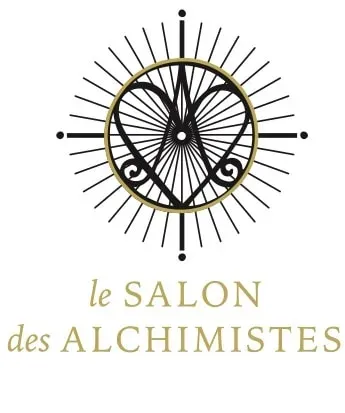 Le Salon des Alchimistes — set in the Sibundoy Valley of Putumayo, Colombia, the center offers a serene and natural environment. The lush surroundings provide a tranquil backdrop for spiritual exploration, with the venue, Ayen Bienestar Ancestral, likely integrating seamlessly with the local landscape.