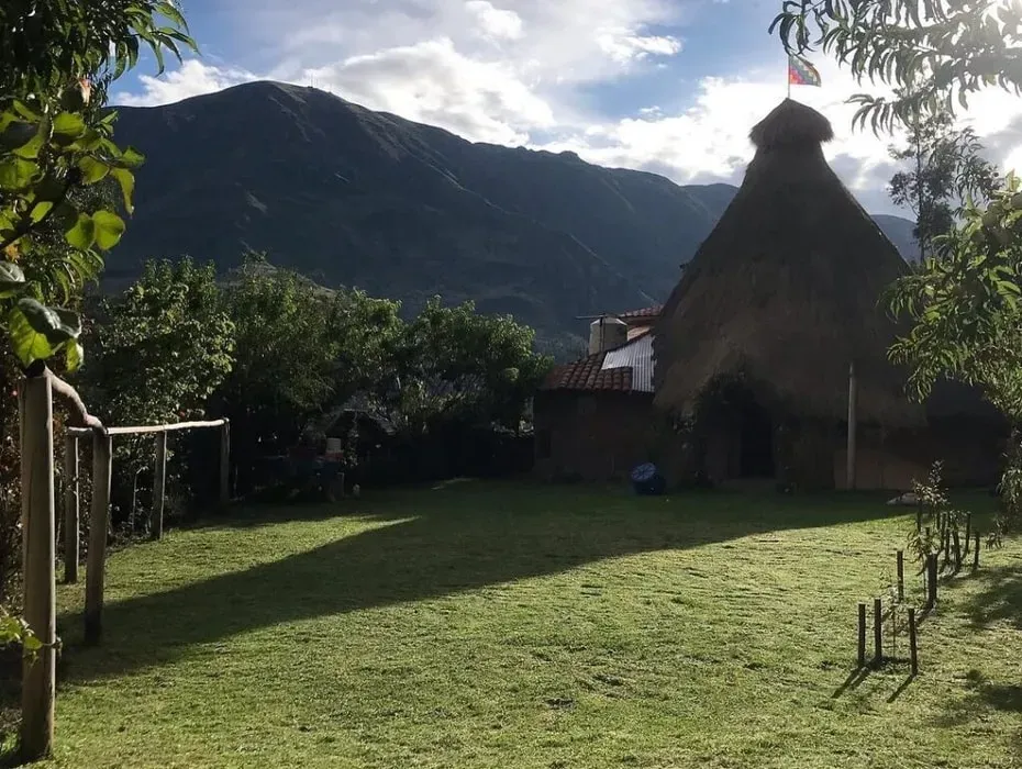 Libelula Reiki — Tepoztlán is known for its mystical atmosphere and stunning natural beauty, set within a valley surrounded by dramatic mountains. While the specific address of Libelula Reiki is not provided, the region itself offers a serene and inspiring backdrop for spiritual practices and self-exploration.