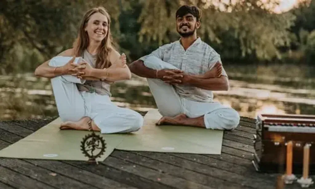 Mind and Monkey — Situated in Rishikesh, a renowned spiritual hub set in the foothills of the Himalayas, the center benefits from the tranquil and inspiring atmosphere of the Ganges River and surrounding natural beauty. The Hideaway Bedzzz, Laxman Jhula, places guests in a vibrant area known for its spiritual energy and scenic views.