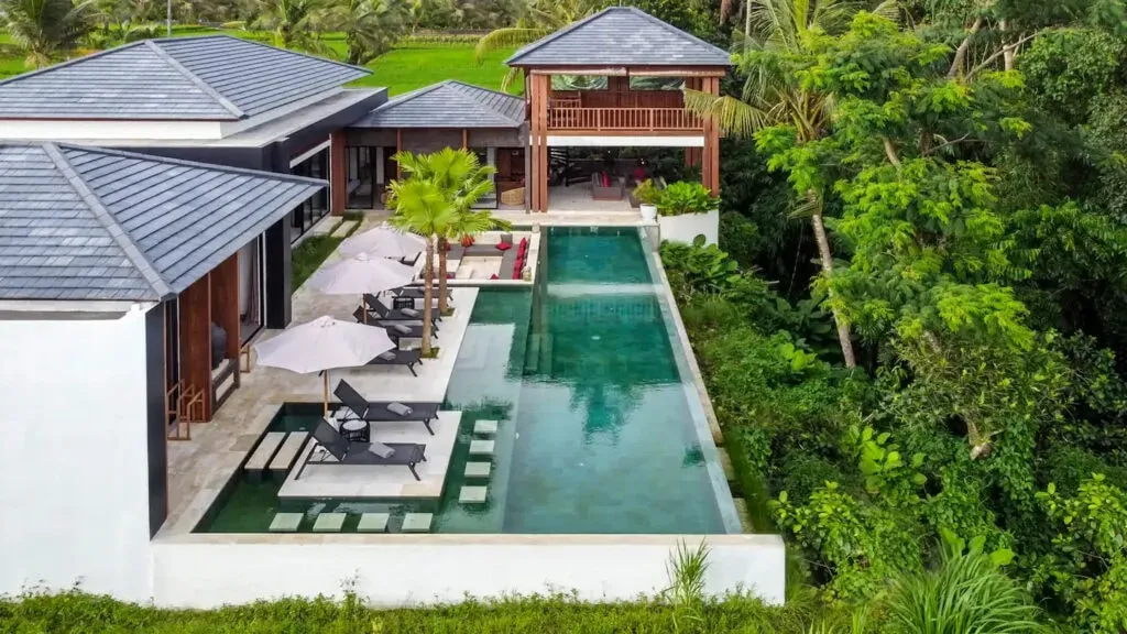 Mutualizm — Mutualizm is situated in a very quiet, secluded part of Bali, specifically chosen to create a comfortable and safe atmosphere for deep introspection. The tranquil surroundings contribute to the overall sense of peace and support for guests embarking on their meaningful retreat.