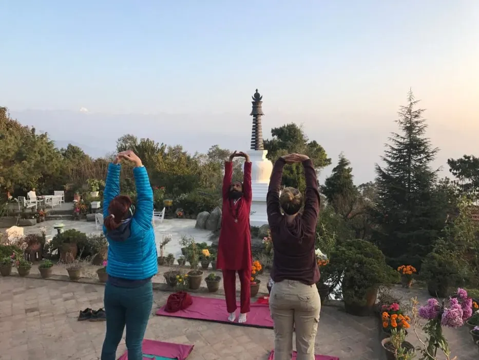 Osho divine zone — The center is set in a peaceful environment, surrounded by nature, offering a tranquil escape from the bustle of city life. This natural setting provides an ideal backdrop for meditation and introspection.