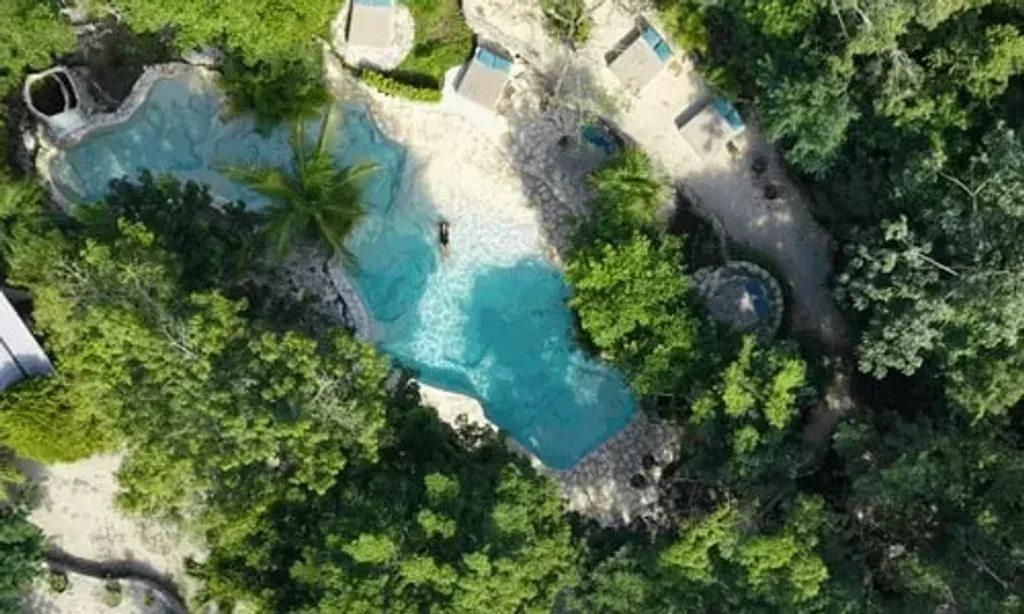 Pepem Holistic Retreats — set in Jacinto Pat, Pepem Holistic Retreats is set amidst a natural landscape, with spaces like a palapa, temazcal, and cenote-water pools. The atmosphere is intentionally designed to honor silence and connection, providing a serene backdrop for introspection and growth.