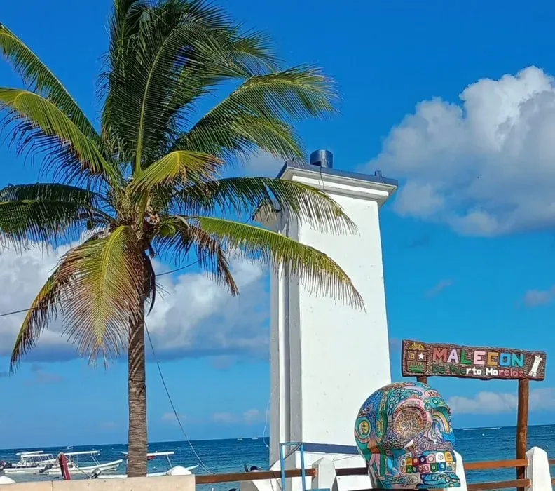 Project Mayan Encounter — set 15 minutes from Puerto Morelos, the center is immersed in the vibrant tropical jungle along the Ruta de los Cenotes. The atmosphere is one of natural tranquility, with activities split between a private palapa and a nearby retreat center, both offering a deep connection to the surrounding environment.