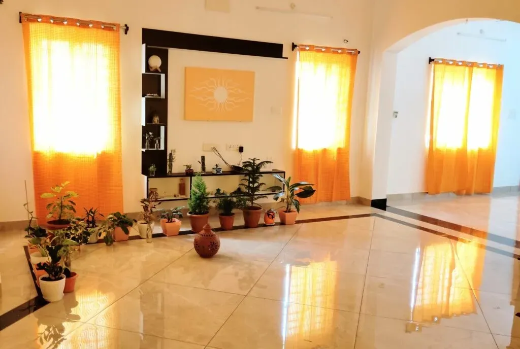 Ravi Shankar — Located within the peaceful Aroma Garden in Auroville, the center provides a tranquil backdrop for reflection and practice. The surrounding environment likely offers a sense of calm, away from the hustle and bustle, allowing guests to connect with nature and themselves.
