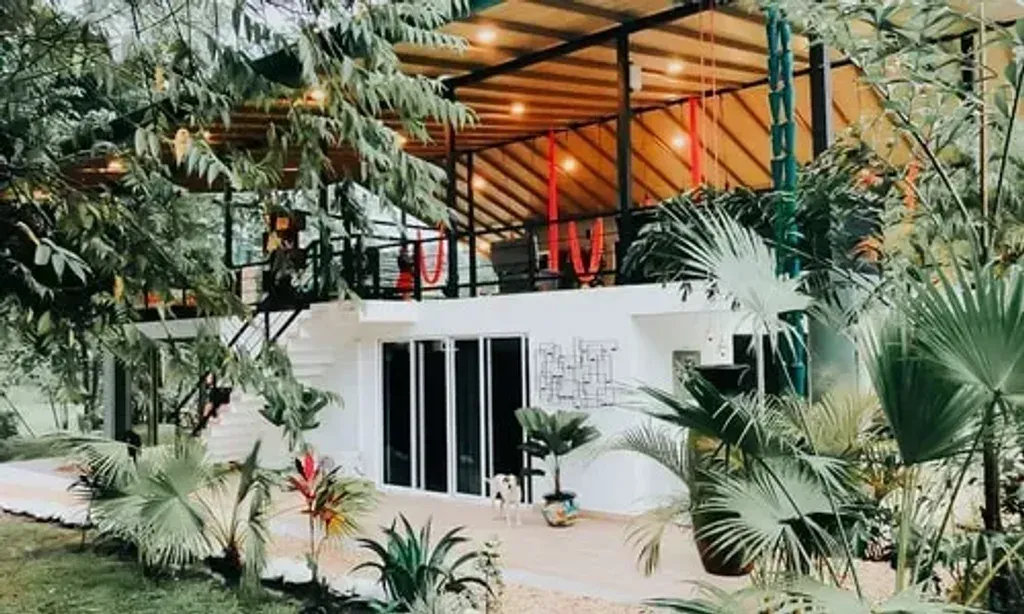 Reiki Living — This retreat unfolds at Synergy, a luxury wellness sanctuary set in the vibrant coastal jungle of Uvita, Costa Rica. The environment is designed to foster high-vibrational energy, with intentional design blending seamlessly with the natural beauty of the surroundings.