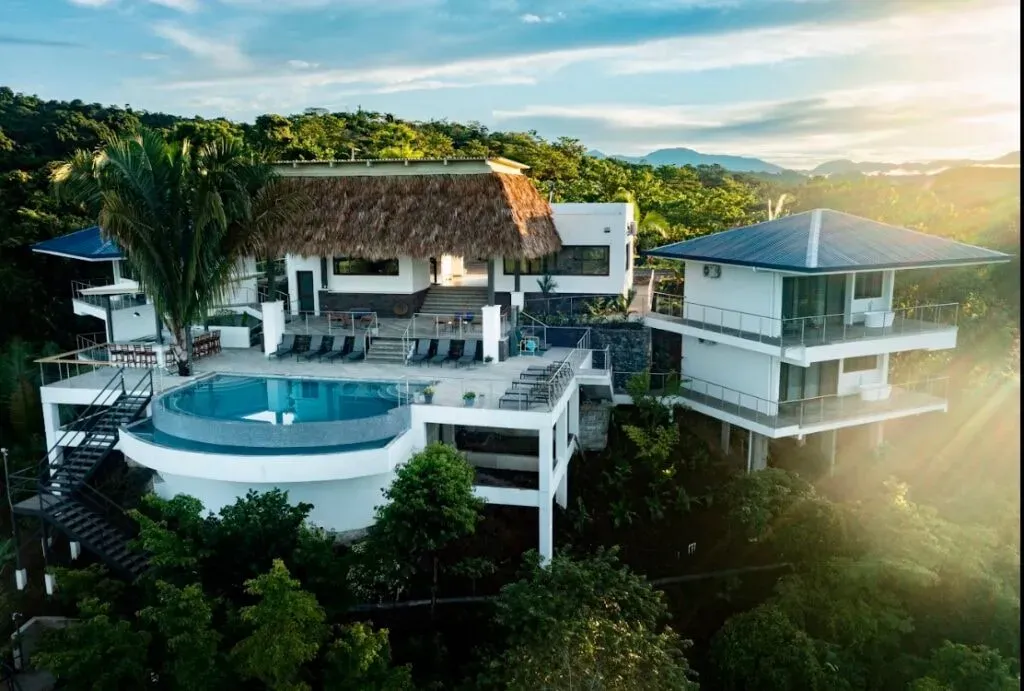 Resonance Costa Rica — Located on Calle Tesoro del Sol in Quebrada Amarilla, Playa Hermosa, Resonance Costa Rica is situated in a beautiful coastal region. The atmosphere is designed to be harmonious and supportive, encouraging guests to connect with nature and themselves.