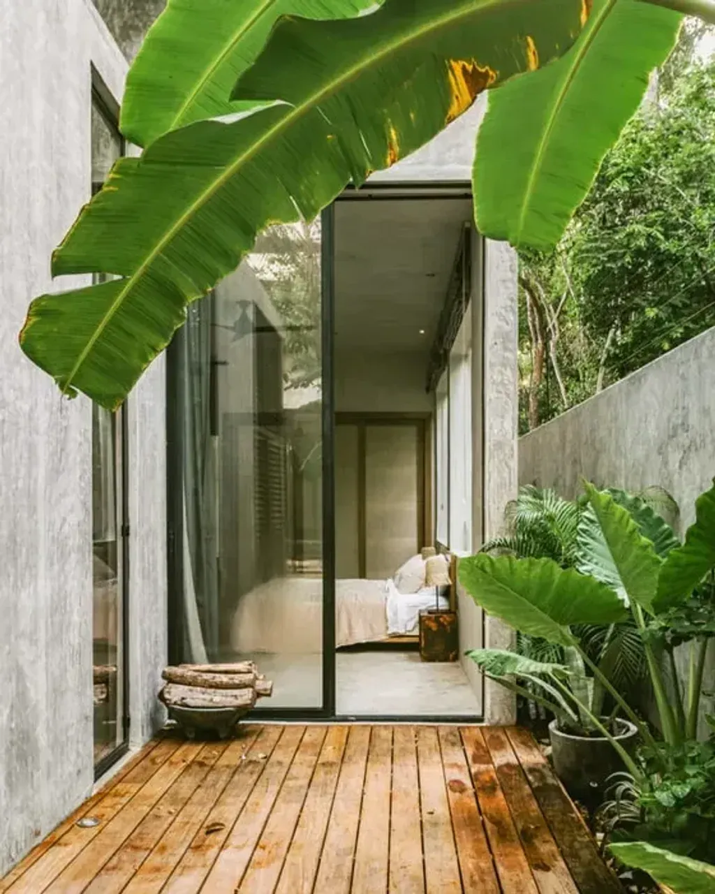Retreat Microdose — set within a private villa in Tulum, the setting blends sophisticated design with the natural beauty of the region. The expansive oasis features minimalist charm and deep, rich tones, creating an atmosphere of exclusive serenity where tranquility and luxury seamlessly intertwine.