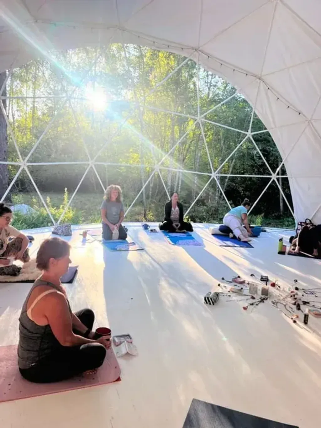 Riley Murtha Coaching — Honest Farms, the venue for these retreats, is an eco-center designed for harmonious living among plants, animals, and humans. It's a place to experience a more natural way of life, fostering a sense of connection to the environment and each other. The focus is on cultivating growth and expanding biodiversity, creating a serene and mindful atmosphere.