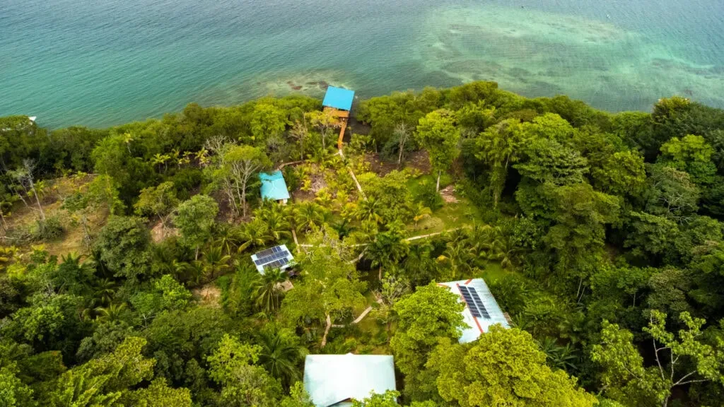 Roam Yoga & Wellness — Located on Isla Solarte in Bocas del Toro, the center is immersed in a vibrant tropical environment. The atmosphere is intimate and designed to foster a sense of connection with nature and fellow retreat-goers.