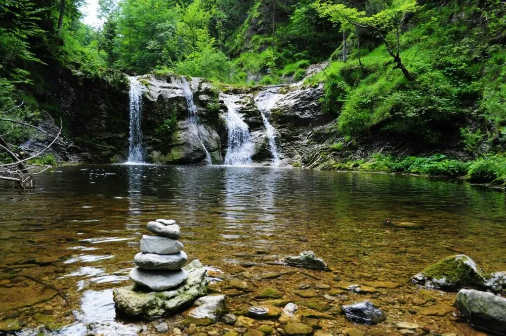 Rock River Wellness Center — The retreat is situated next to a beautiful and peaceful mountain river in Southern Vermont. The natural surroundings offer a calming presence, ideal for relaxation and immersion in nature. The area is characterized by its serene riverfront and mountainous landscape, providing a quiet and picturesque backdrop for wellness activities.