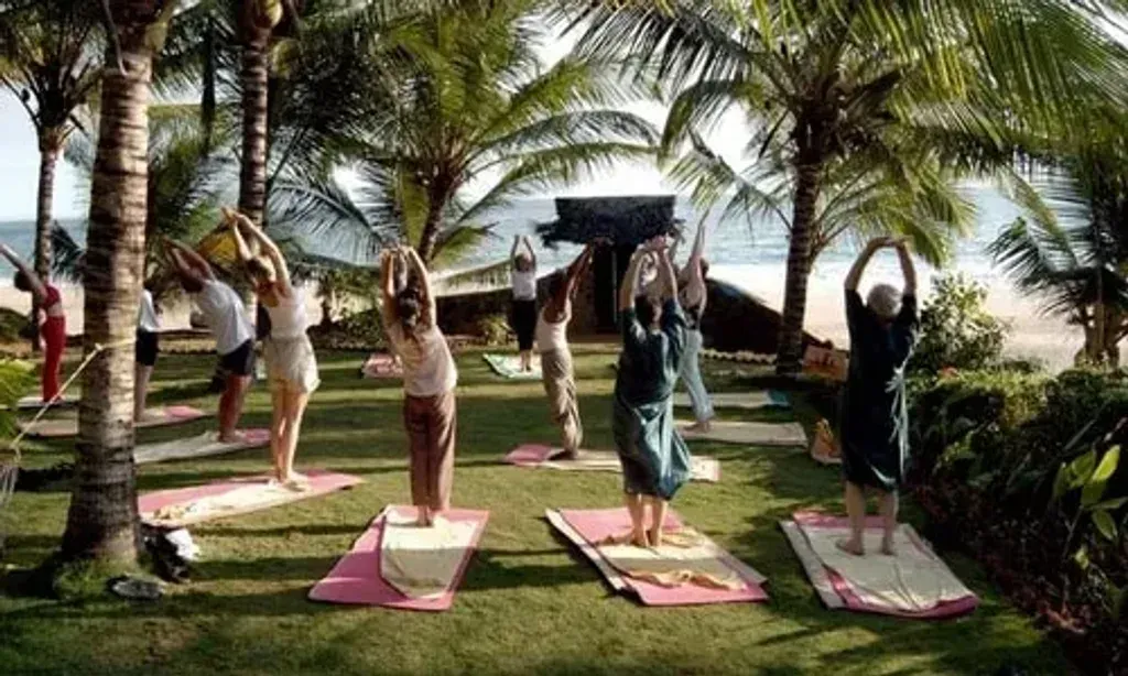 ROYA Retreats — Located within the Somatheeram Ayurvedic Village in Kerala, India, the retreat offers a serene beachside setting. Guests can enjoy the sunny shores, feel the sea breeze, and take long walks, all within a resort ambiance that encourages peace and relaxation.