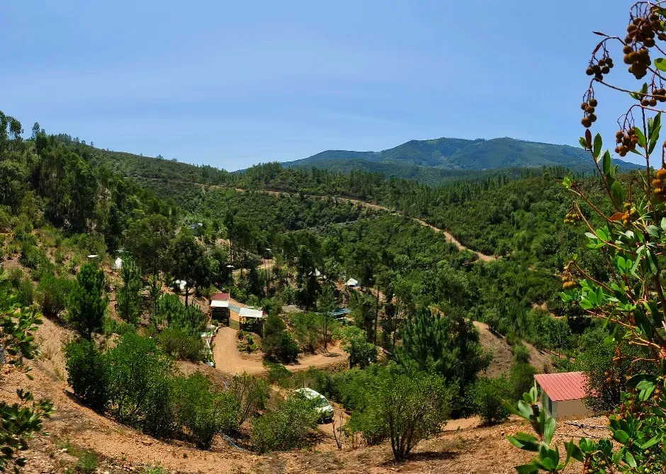 Rural Escapes Portugal — set in the serene landscape of Monchique, the center is an off-grid haven surrounded by natural beauty. Guests can explore beautiful walking trails, discover a nearby lake well suited to silent meditation, and enjoy the peaceful ambiance of the Portuguese countryside.