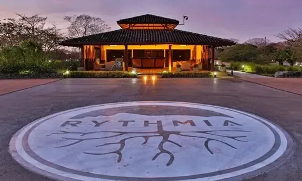 Rythmia Life Advancement Center — The center is located within the gated community of Hacienda Pinilla in Guanacaste, Costa Rica, a region known as one of the world's five Blue Zones. This area is celebrated for its natural beauty and the longevity of its inhabitants. Beautiful Langosta Beach is nearby, with shuttled excursions included, and the vibrant town of Tamarindo is just a short cab ride away.