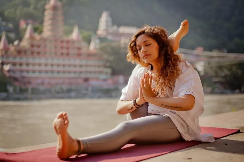 Sacredmatspace — While Sacredmatspace is based in Rishikesh, a city renowned for its spiritual ambiance set in the Himalayan foothills, the actual venue for in-person retreats is dynamic. Depending on the number of participants, locations are chosen to provide a breathtaking and conducive environment for reflection and empowerment, ensuring each setting enhances the retreat experience.