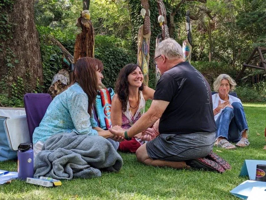 Sanctuary Bridge Transformations — The center is situated at the Briar Patch Inn, a peaceful location beside the cool, sparkling waters of Oak Creek in Sedona, Arizona. This natural setting, surrounded by the iconic red rocks, fosters a deep connection with nature and provides a tranquil atmosphere conducive to healing and self-discovery.