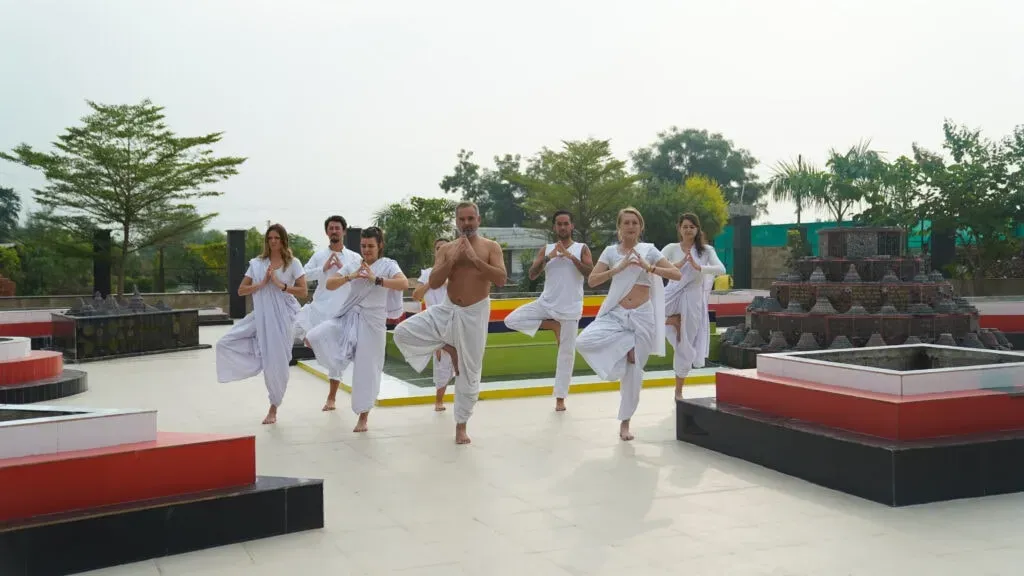 Satya Loka Traditional Yoga School — While the primary school is located near the mythical Mount Olympus in Greece, Satya Loka Traditional Yoga School also conducts retreats and trainings in the sacred landscapes of India and the UK. This multi-location approach suggests a diverse range of natural and culturally rich environments, each offering a backdrop for deep practice and self-discovery.