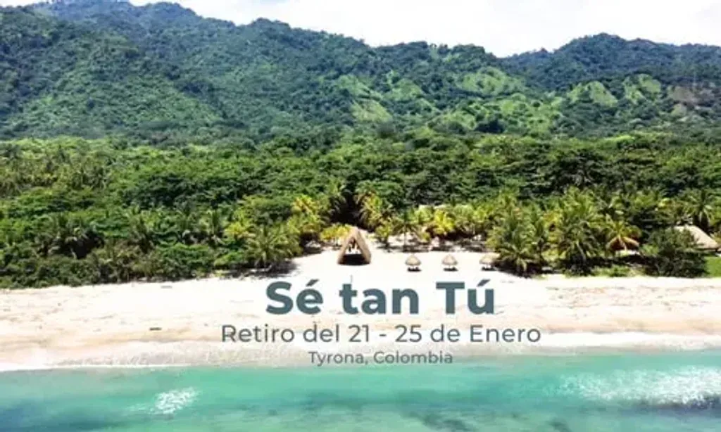 Sé tan tú — Gitana del Mar is situated in the breathtaking Sierra Nevada de Santa Marta, a region deeply spiritual and known for its profound energy. The eco-retreat embraces its natural surroundings, offering guests the soothing sounds of the ocean and refreshing sea breezes. It's a place where the connection between the sky and Earth is palpable, fostering an atmosphere of peace and deep reflection.