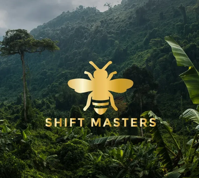 SHIFTMASTERS — The center is set in the tranquil landscapes of Dominical, Costa Rica, providing a serene backdrop for introspection and reconnection with nature. Open-air spaces for workshops and meditation, lush gardens, a refreshing pool, and private reflection areas create an atmosphere of peace and rejuvenation. Comfortable communal areas encourage connection among participants.