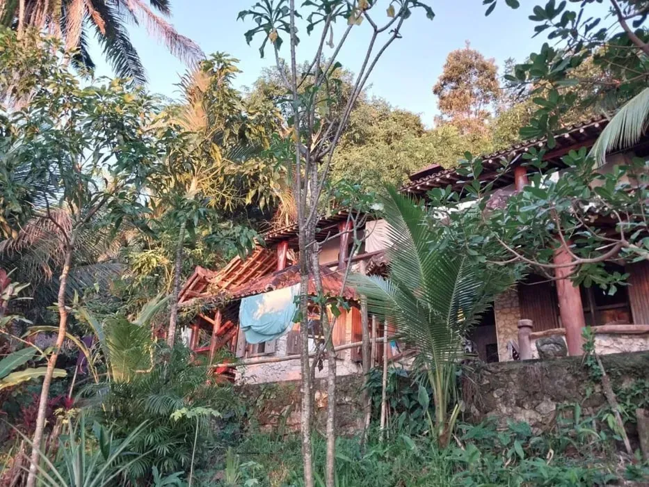 Sitio Alambique — The center is situated on the beautiful island of Tinhare, in the Morro de São Paulo - Gamboa region of Brazil. It boasts a natural setting, just 25 meters from the beach, providing an immersive environment for reflection and healing.