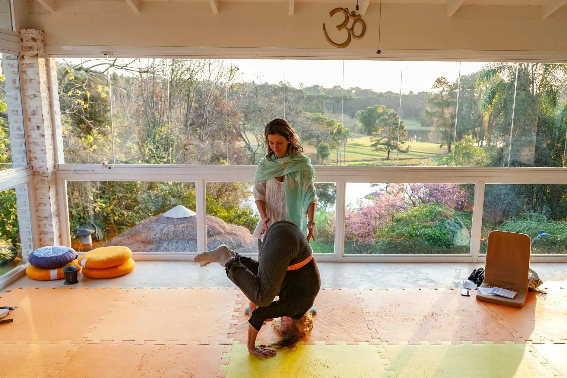 Sol Light Retreat — This retreat is set within a private, hidden paradise in the heart of Brazil, characterized by its serene freshwater lagoons. The natural surroundings create an atmosphere of tranquility and seclusion, ideal for introspection and holistic practices.