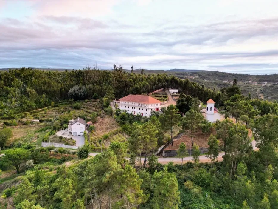 Solar Yuj — set in the picturesque region of Arganil, Portugal, Solar Yuj offers a peaceful escape from the everyday. The rural landscape provides a serene and natural environment, conducive to deep reflection and connection. Guests can enjoy the tranquility of the Portuguese countryside, allowing for a truly immersive retreat experience.