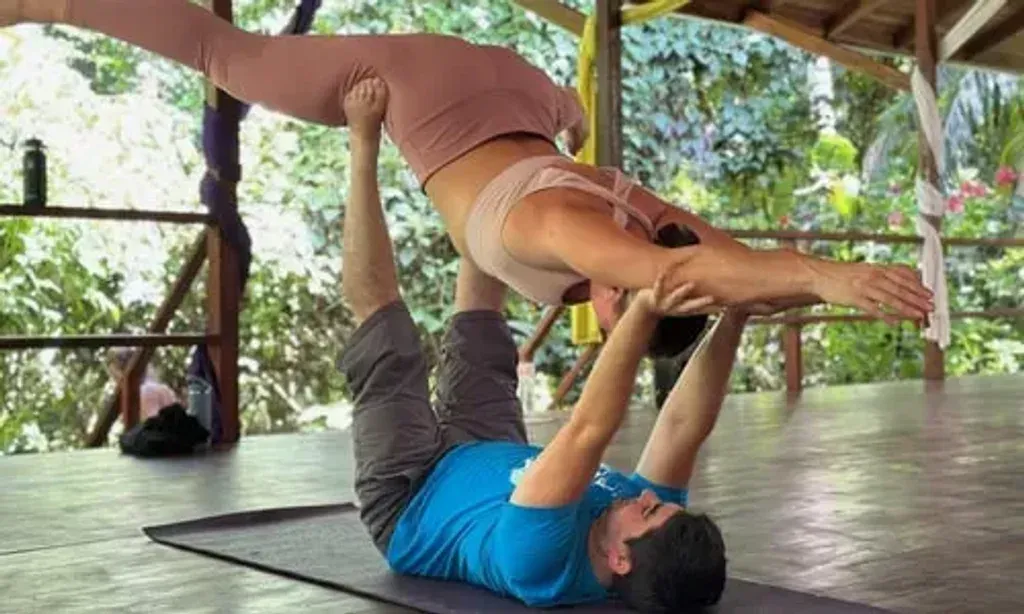 Solluna Yoga Retreats — The retreat unfolds at Tierra de Suenos Wellness and Retreat center, set within the vibrant jungle of Playa Chiquita. It's a short distance from the lively town of Puerto Viejo de Talamanca, offering a balance of serene natural beauty with access to local culture and nightlife. The surrounding area boasts stunning Caribbean beaches with soft sand and inviting turquoise waters.