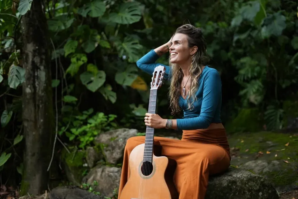 Song Of The Earth — The retreat is set in the heart of the Sacred Valley, where the towering Andes mountains meet rich Andean culture. The Casa de Campo venue offers a tranquil refuge, designed to immerse guests in comfort and natural beauty, providing a serene environment for contemplation and relaxation.