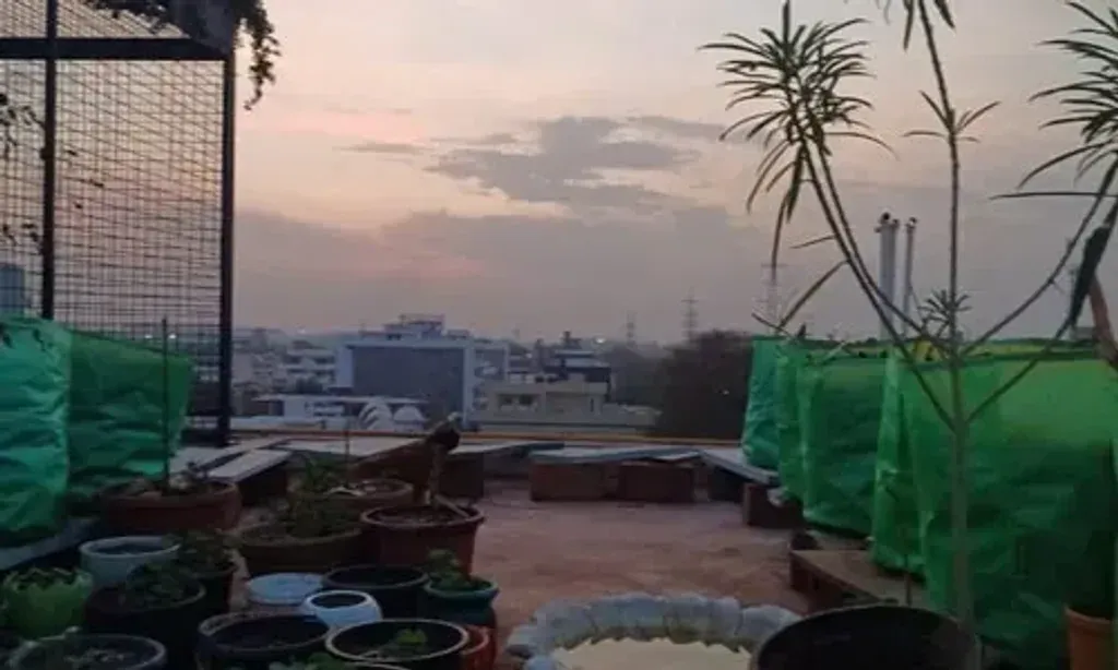 Sutra Health — Located in Faridabad, Sutra Health provides a dedicated space for health and wellness practices. The atmosphere is geared towards fostering a sense of community and support among participants, with facilities designed to enhance the retreat experience.