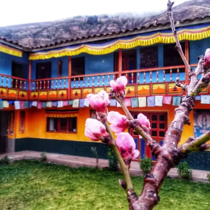 Tantraya Center — The center is situated in Písac, Perú, a region known for its stunning Andean landscapes and rich cultural heritage. While specific details about the immediate surroundings are not provided, the area generally offers a serene and inspiring backdrop for spiritual practice, with mountains and natural beauty contributing to a peaceful atmosphere.