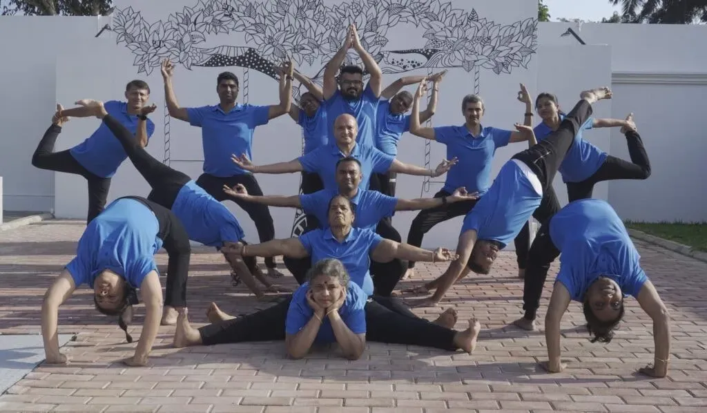 Tejobindu Yoga — The center is situated on the hillside near Laxman Jhula, offering views and easy access to the spiritual heart of Rishikesh. The location on the banks of the Ganga provides a peaceful and inspiring environment for practice and reflection.