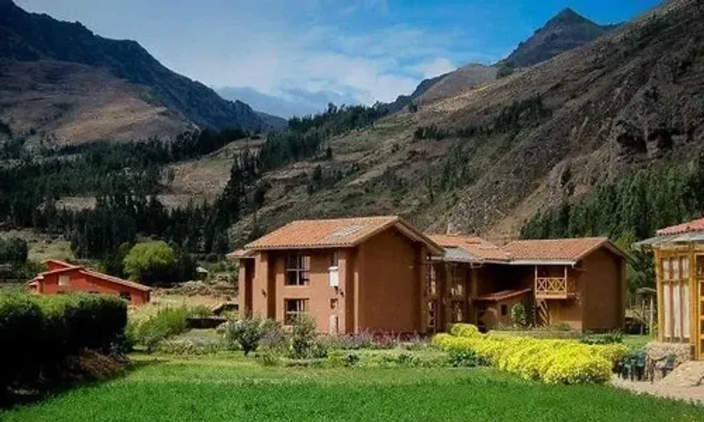 Templo de la Luna Retreats — set in the mystical landscape of Cusco, Peru, the retreats are situated amidst powerful sacred sites and breathtaking natural beauty. The atmosphere is one of deep reverence and connection to the earth, offering a serene backdrop for personal healing and spiritual exploration.