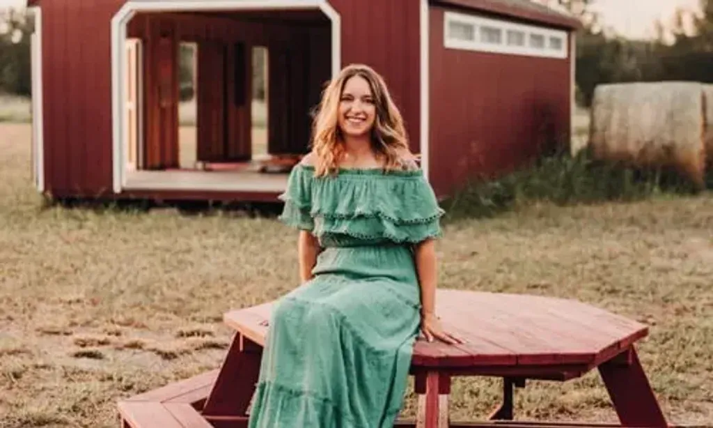 The Brave Kind Healing Retreats — set on a twenty-acre hobby farm, the retreat offers a genuine connection to nature. Guests are surrounded by the workings of regenerative agriculture, with Dexter cattle grazing and chickens roaming. Spring brings migrating birds and vibrant wildflowers, creating a peaceful and inspiring rural atmosphere.