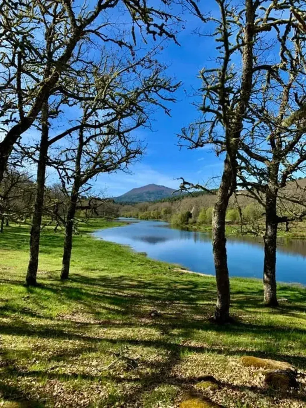 The El Payo Yoga Retreat Experience — The retreat is situated in El Payo, a location in Spain that promises a serene backdrop for inner exploration. While specific details about the immediate landscape are not provided, the focus on a private house with garden access suggests a peaceful, secluded atmosphere conducive to deep practice.