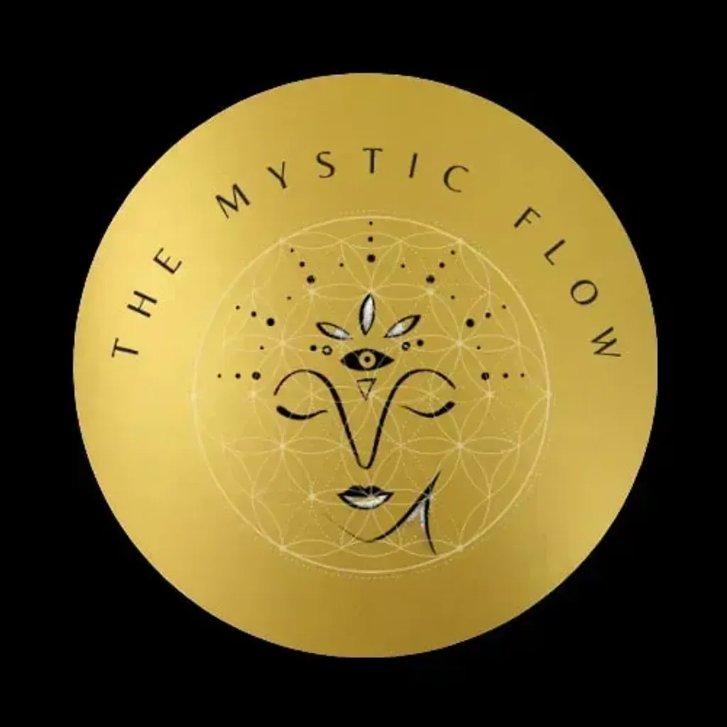 The Mystic Flow — The center is set amidst the vibrant jungle of Puerto Viejo de Talamanca, Costa Rica. Guests stay in charming bungalows, with an open-air kitchen that blends seamlessly into the natural surroundings, creating an immersive and serene atmosphere.