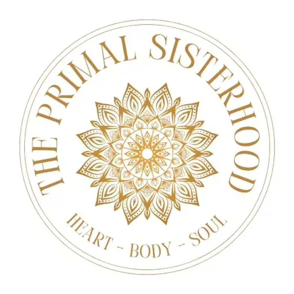 The Primal Sisterhood — Perched in the scenic Knysna region, The Primal Sisterhood is surrounded by an awe-inspiring natural landscape. Guests are treated to sweeping views of mountains, forests, lakes, rivers, and the vast ocean, including a whale sanctuary. The air is fresh, and the horizons seem endless, creating a serene and private atmosphere conducive to introspection and renewal.