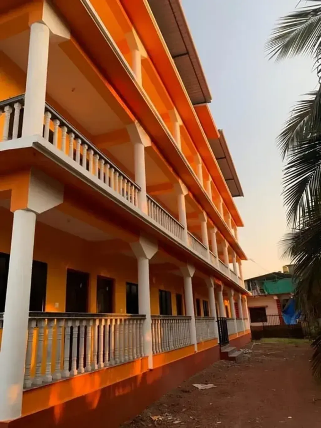 The Sixth Dimension Retreats — Located in Arambol, a vibrant coastal town in Goa, the retreat offers a serene escape close to the beach. The environment balances the lively local culture with peaceful spaces for introspection and practice, providing a refreshing backdrop for personal growth and relaxation.